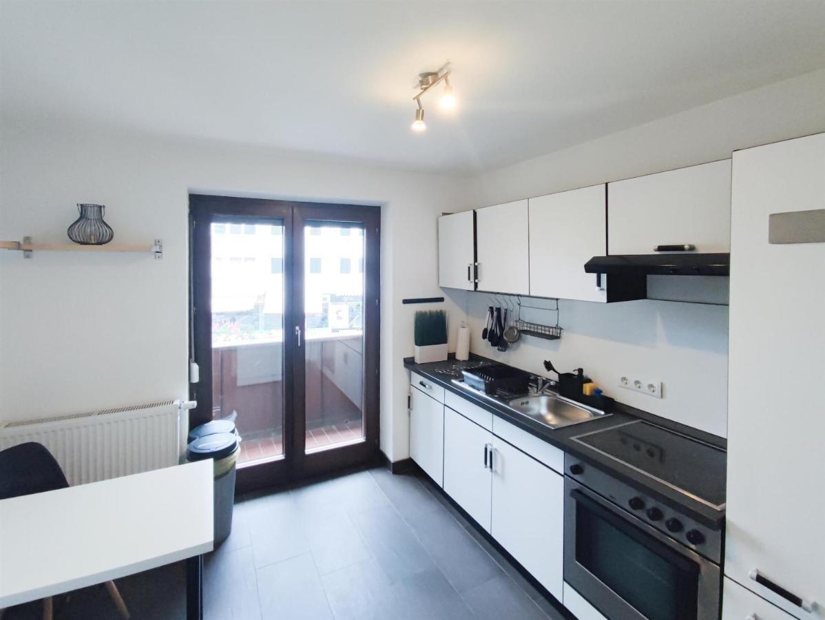 Alfa Stuttgart City 4Zw Beste City Lage Berliner Platz Max 8 Personen Netflix Kueche Wm L 4Br 7 Beds 8 People L Fully Equipped Kitchen & Bathroom Exterior photo