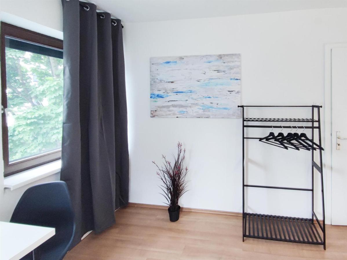 Alfa Stuttgart City 4Zw Beste City Lage Berliner Platz Max 8 Personen Netflix Kueche Wm L 4Br 7 Beds 8 People L Fully Equipped Kitchen & Bathroom Exterior photo
